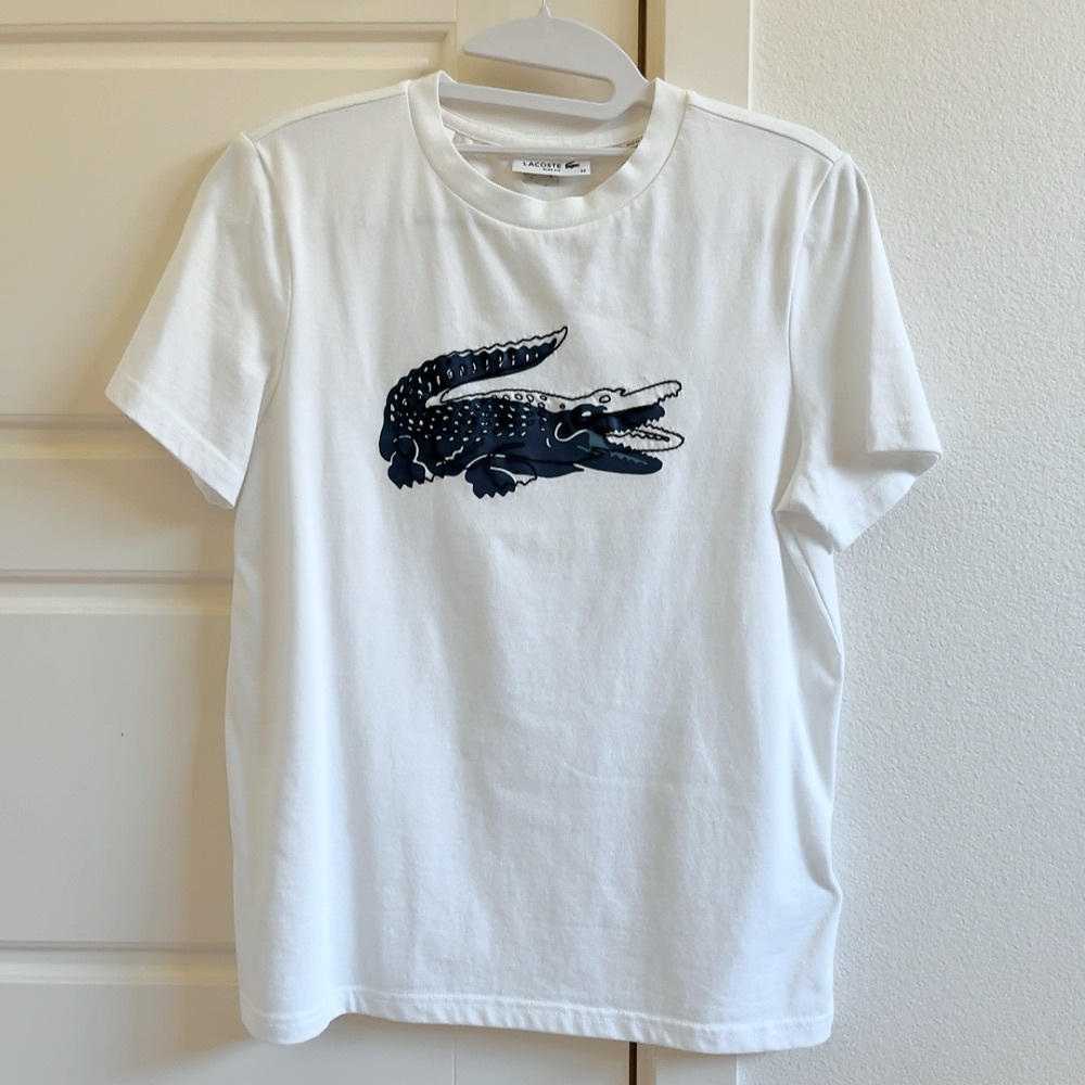 Lacoste Tshirt. Looks new